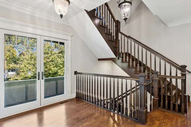 $1,950,000 | 203 South Columbia Street, Naperville, IL 60540