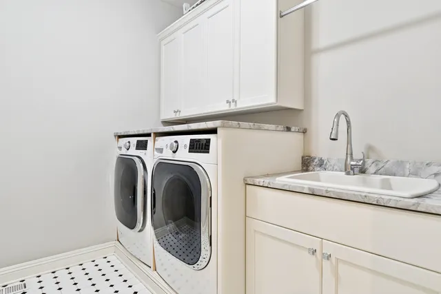 $1,950,000 | 203 South Columbia Street, Naperville, IL 60540