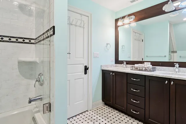 $1,950,000 | 203 South Columbia Street, Naperville, IL 60540