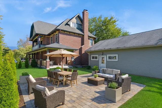 $1,950,000 | 203 South Columbia Street, Naperville, IL 60540