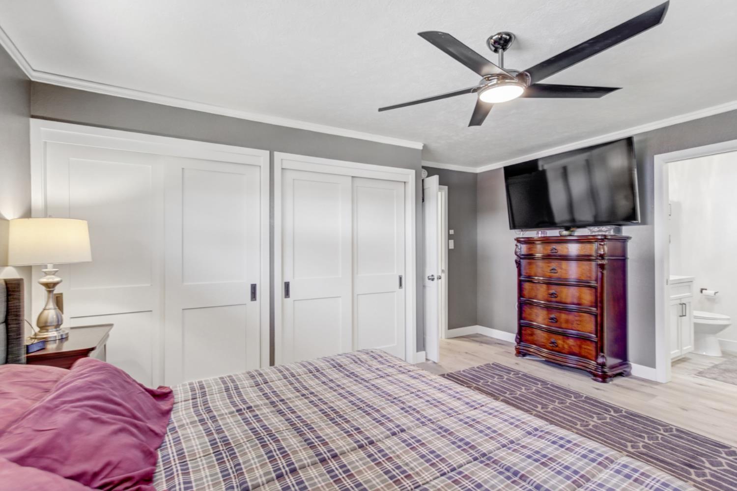 9529 Sheldon Road Elk Grove, CA 95624 - Photo 24 of 68