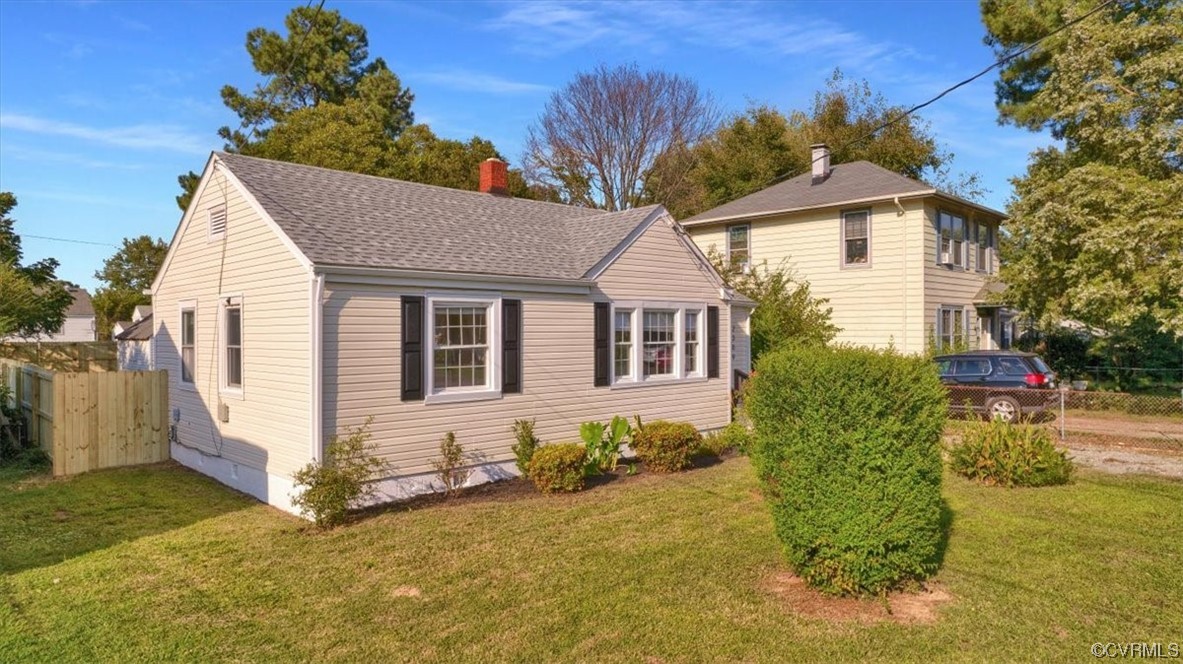 2309 Wright Avenue Richmond, VA 23224 - Photo 37 of 39 a view of a house with a yard
