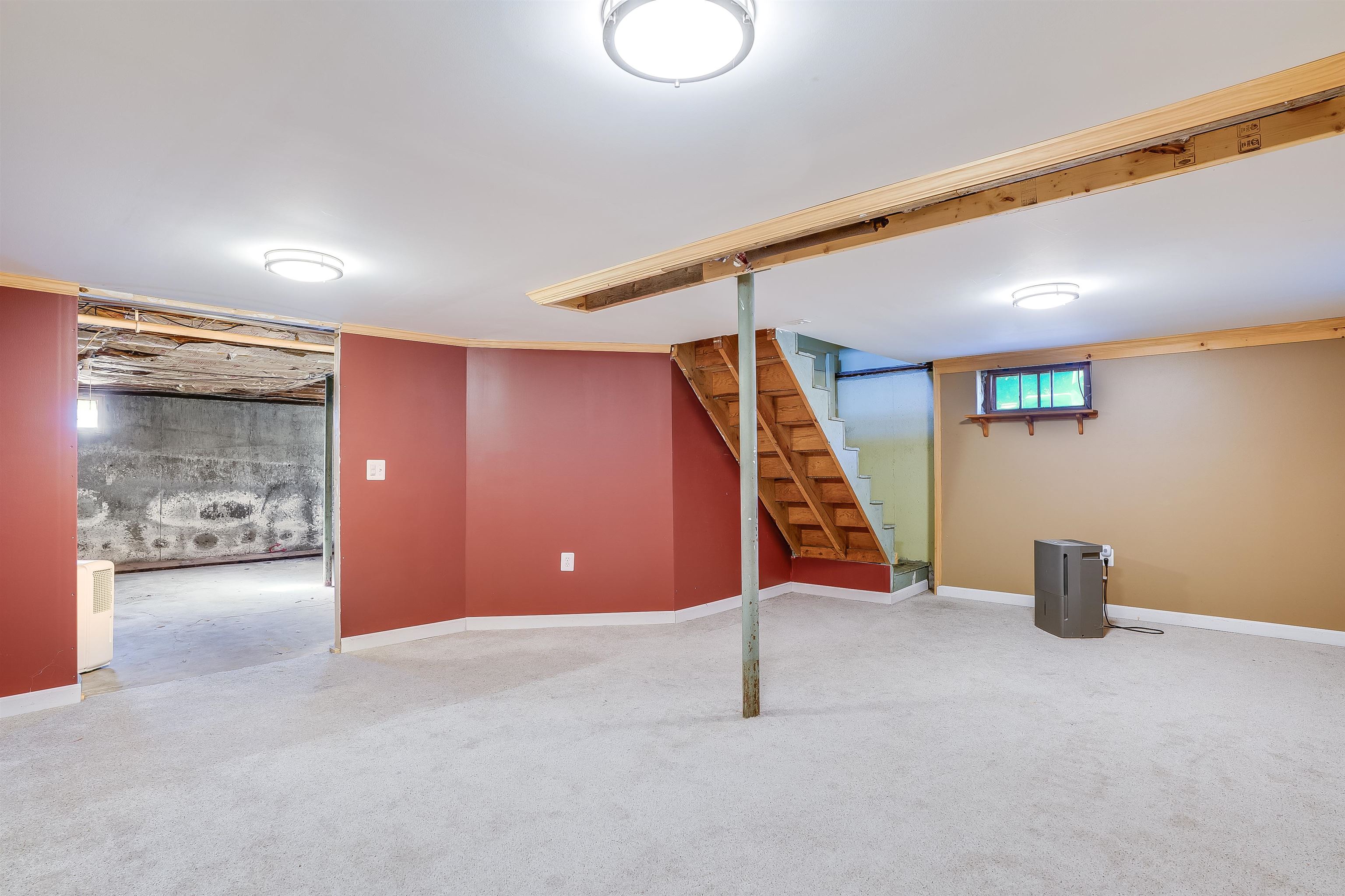275 South Mammoth Road Manchester, NH 03109 - Photo 26 of 38