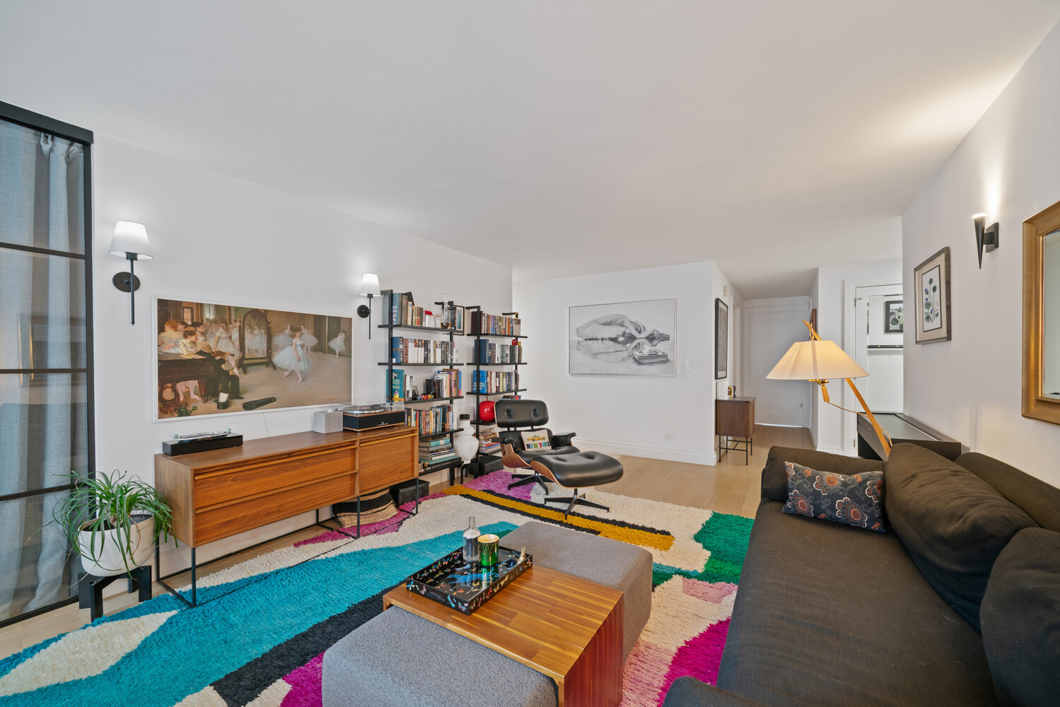 196 East 75th Street, Unit 3F Manhattan, NY 10021 - Photo 2 of 11