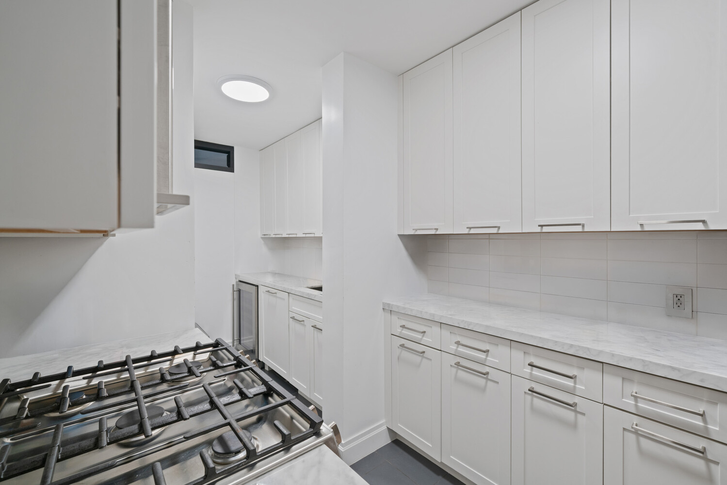 196 East 75th Street, Unit 3F Manhattan, NY 10021 - Photo 3 of 11