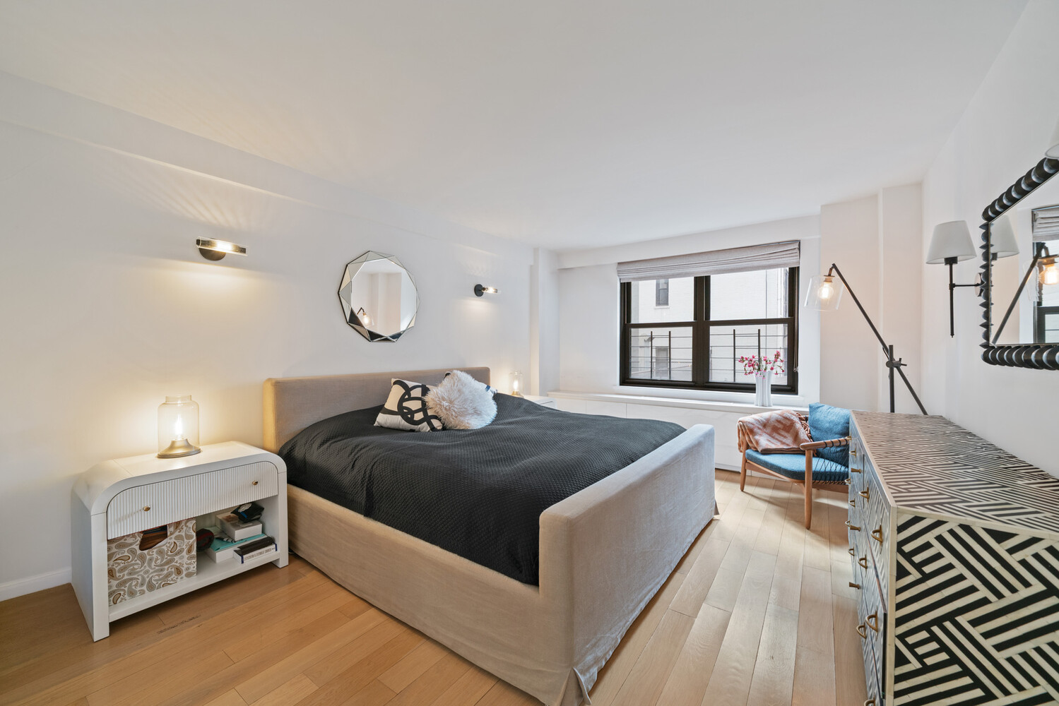 196 East 75th Street, Unit 3F Manhattan, NY 10021 - Photo 4 of 11