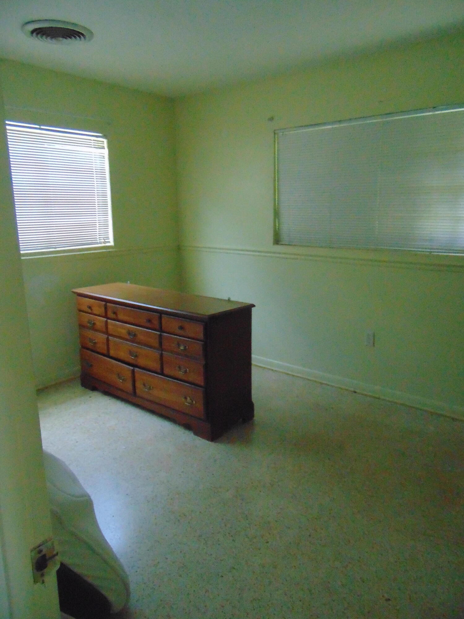 3187 Bacom Point Road, Unit 1 Pahokee, FL 33476 - Photo 54 of 57 DSC00467