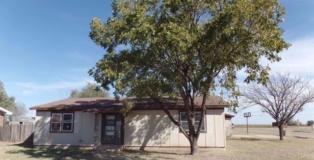 1506 Ave O Ralls, TX 79357 - Photo 1 of 10 a view of a house with a tree