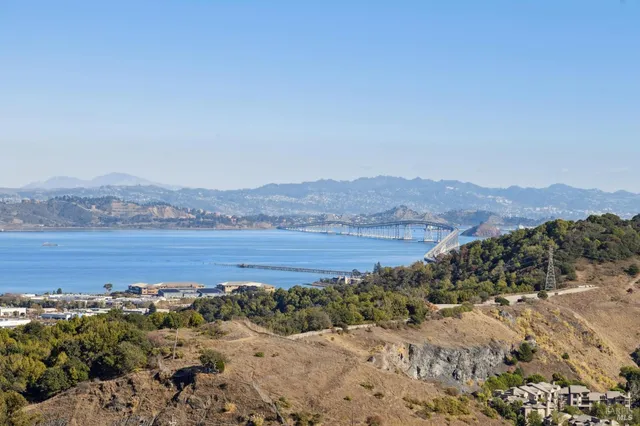 $1,995,000 | 19 Mliss Lane, San Rafael, CA 94901