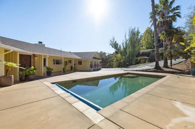 $1,995,000 | 19 Mliss Lane, San Rafael, CA 94901