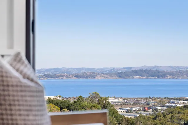 $1,995,000 | 19 Mliss Lane, San Rafael, CA 94901