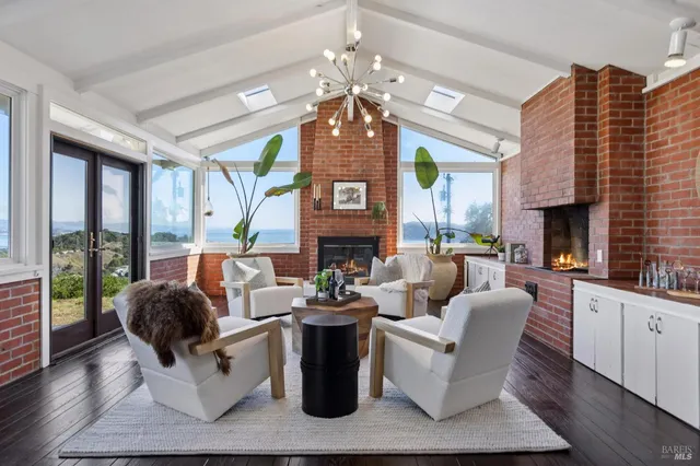 $1,995,000 | 19 Mliss Lane, San Rafael, CA 94901