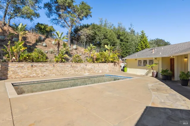 $1,995,000 | 19 Mliss Lane, San Rafael, CA 94901