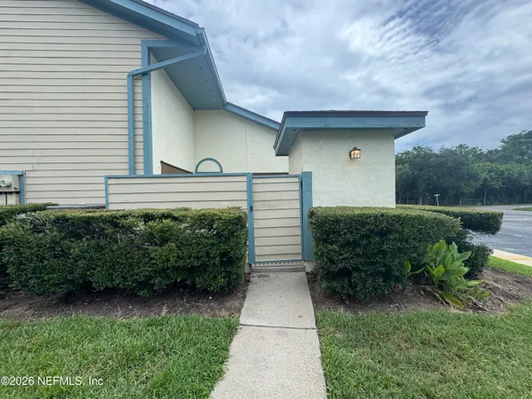 $1,895 | 1904 East Challenger Court, Unit 1904, Jacksonville, FL 32233