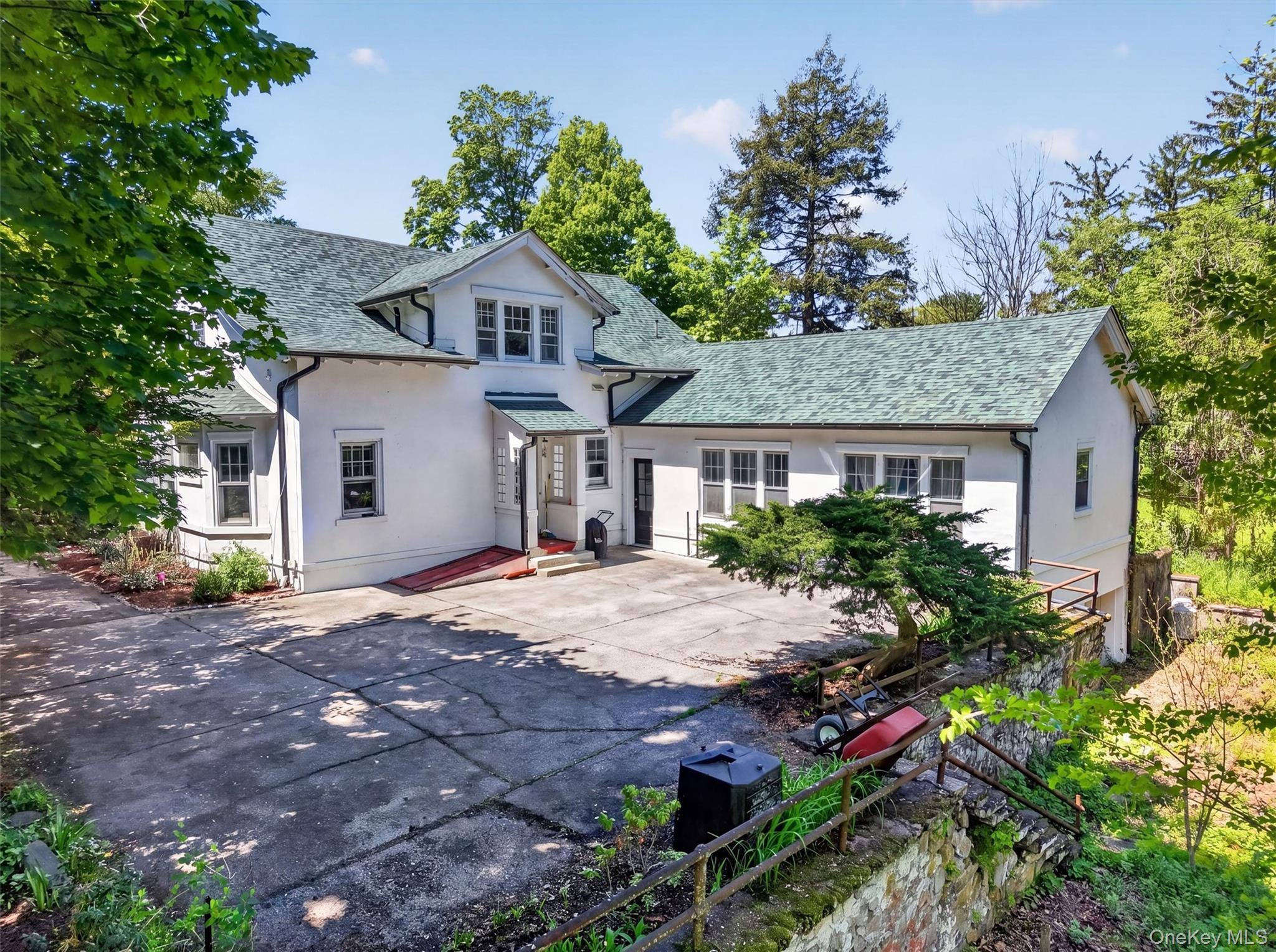 96 Hooker Avenue Poughkeepsie, NY 12601 - Photo 40 of 43