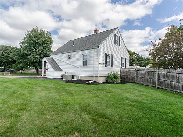 36 Sheffield Road Waltham, MA 02451 - Photo 4 of 17 Gallery Image 4