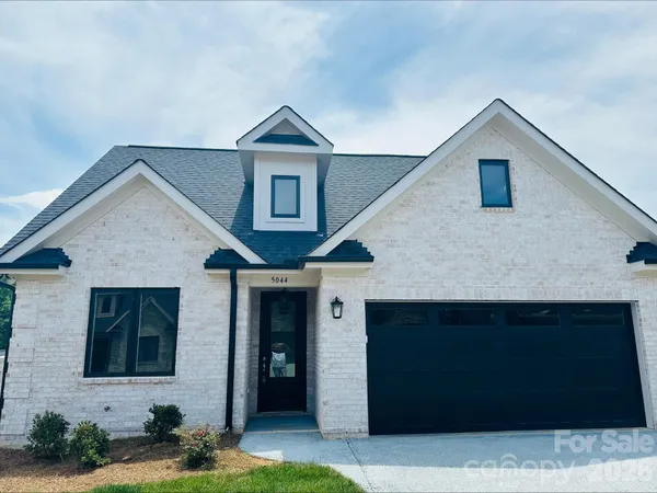 $574,900 | 5044 Silver Trce Lane, Unit 101, Denver, NC 28037