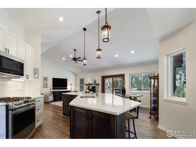 $1,049,000 | 187 Wichita Road, Lyons, CO 80540