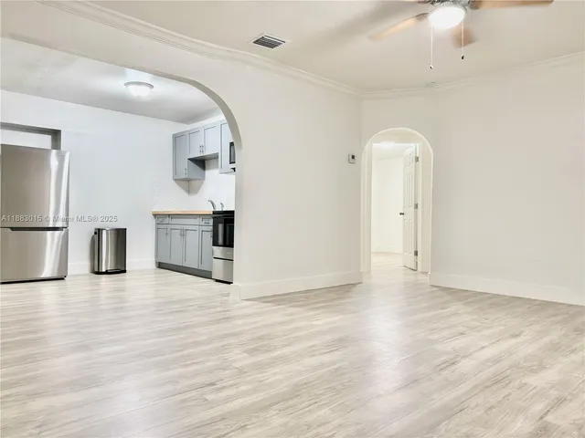 $2,000 | 729 Northwest 114th Street, Miami, FL 33168