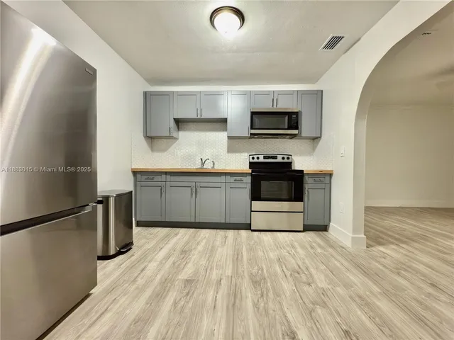 $2,000 | 729 Northwest 114th Street, Miami, FL 33168