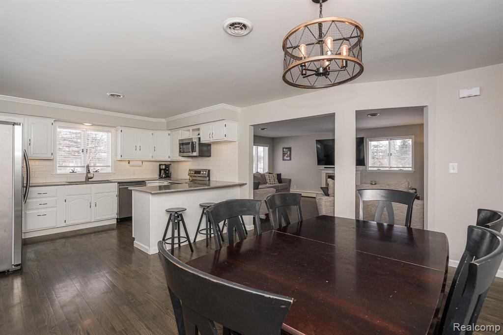 1495 North Rochester Road Rochester, MI 48307 - Photo 15 of 48