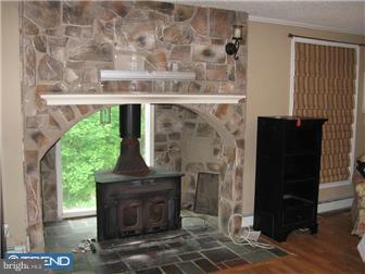 150 East Chelton Road Brookhaven, PA 19015 - Photo 9 of 12 Family Room