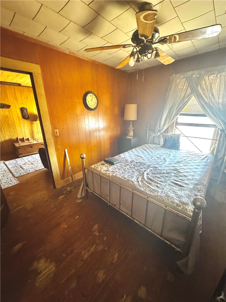 1580 Middle George West, TX 78022 - Photo 9 of 15 a bedroom with a bed and a window