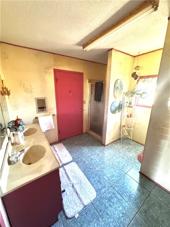 a view of utility room