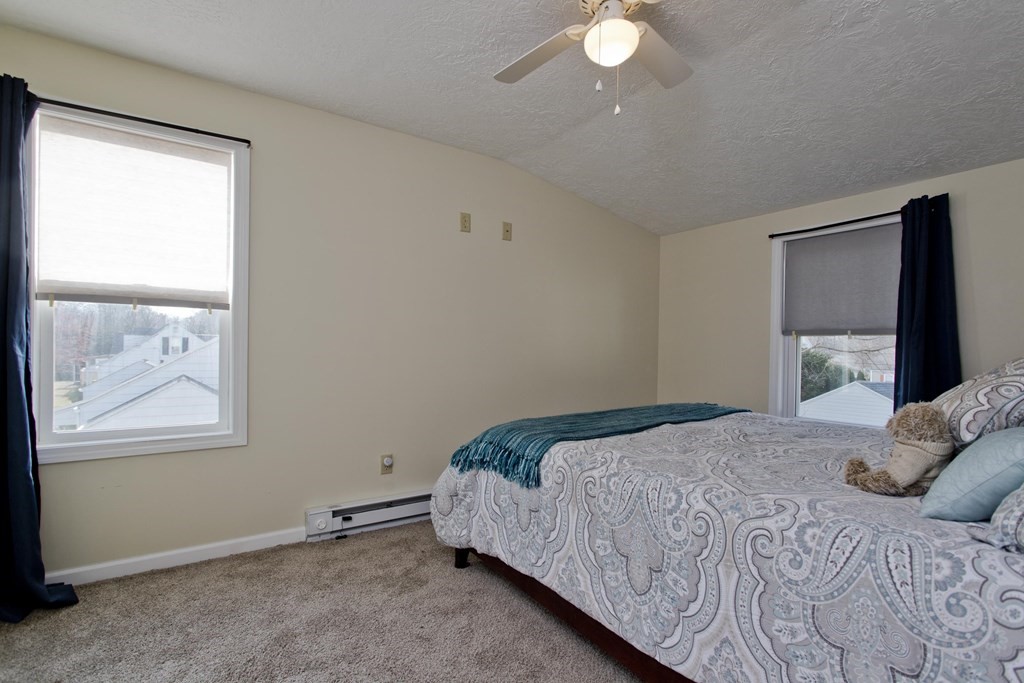 132 Pilgrim Road Springfield, MA 01118 - Photo 29 of 42