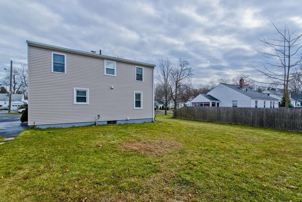 132 Pilgrim Road Springfield, MA 01118 - Photo 39 of 42