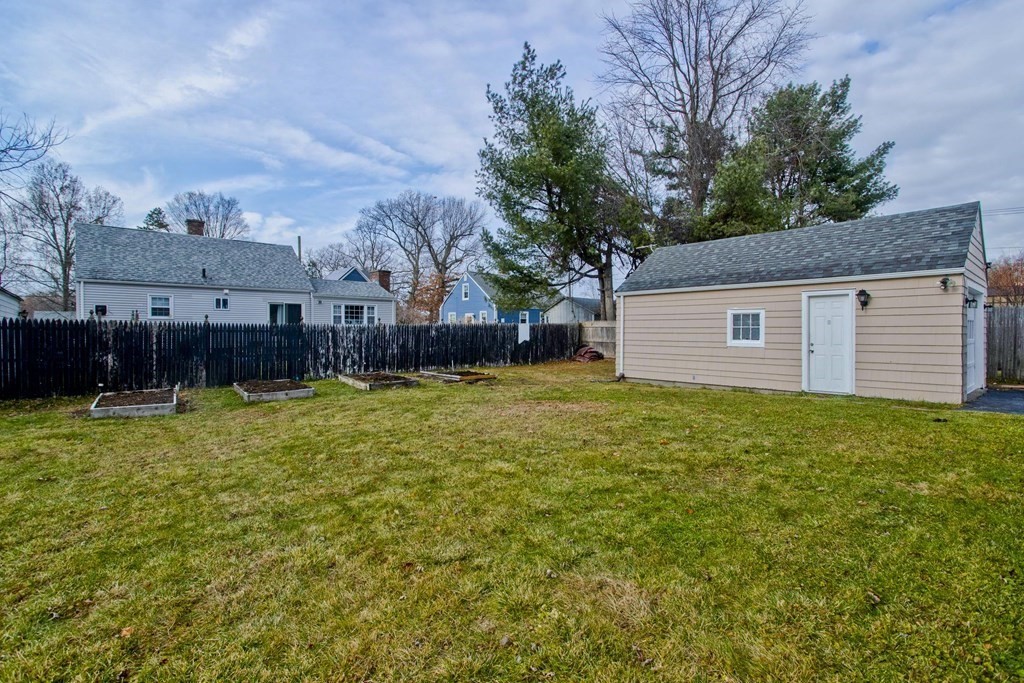 132 Pilgrim Road Springfield, MA 01118 - Photo 41 of 42
