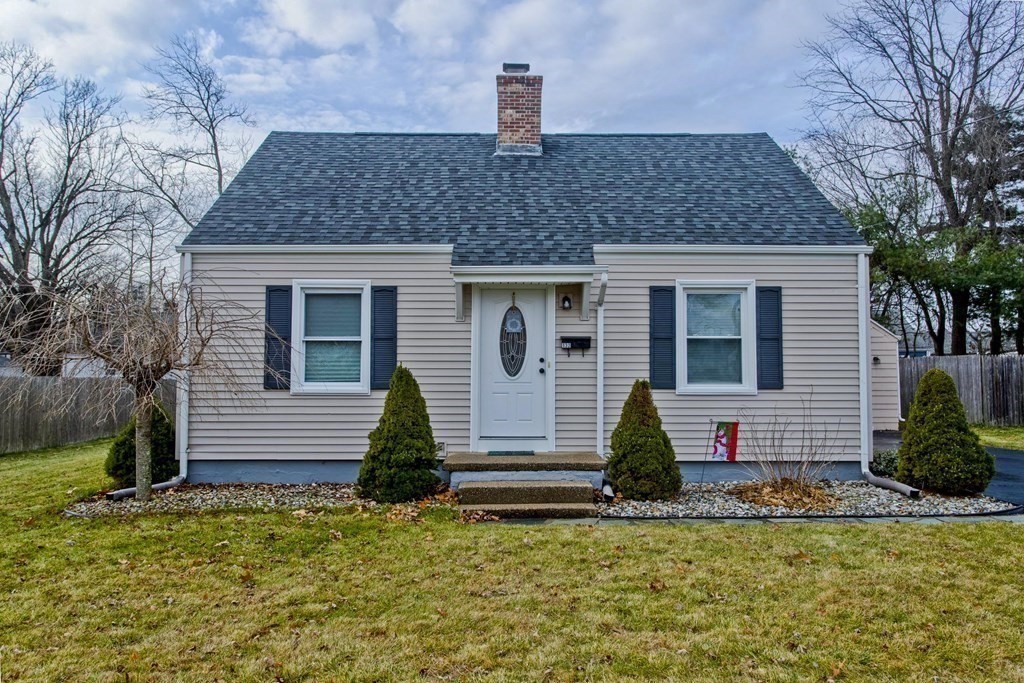 132 Pilgrim Road Springfield, MA 01118 - Photo 10 of 42