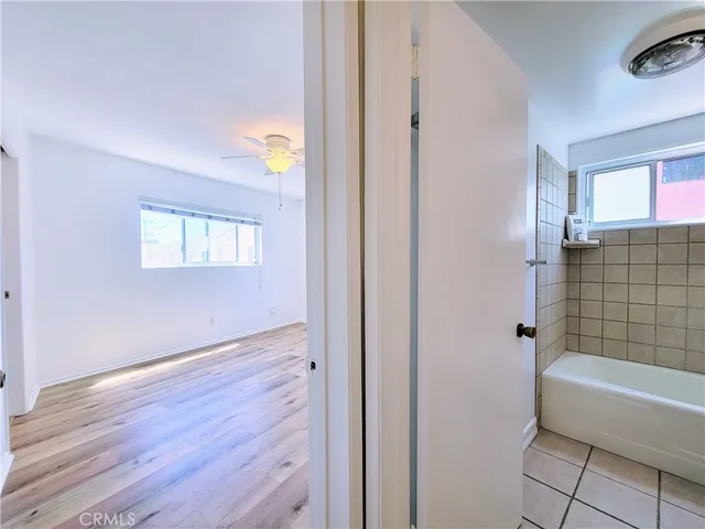 $2,995 | 333 Junipero Avenue, Unit 2H, Long Beach, CA 90814