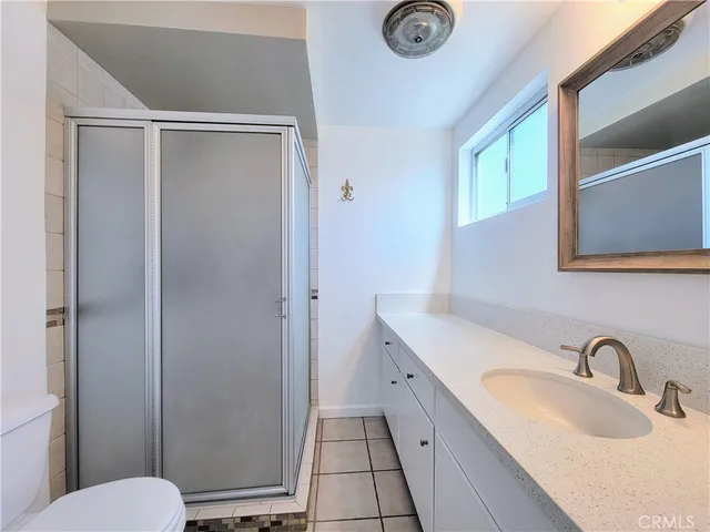 $2,995 | 333 Junipero Avenue, Unit 2H, Long Beach, CA 90814