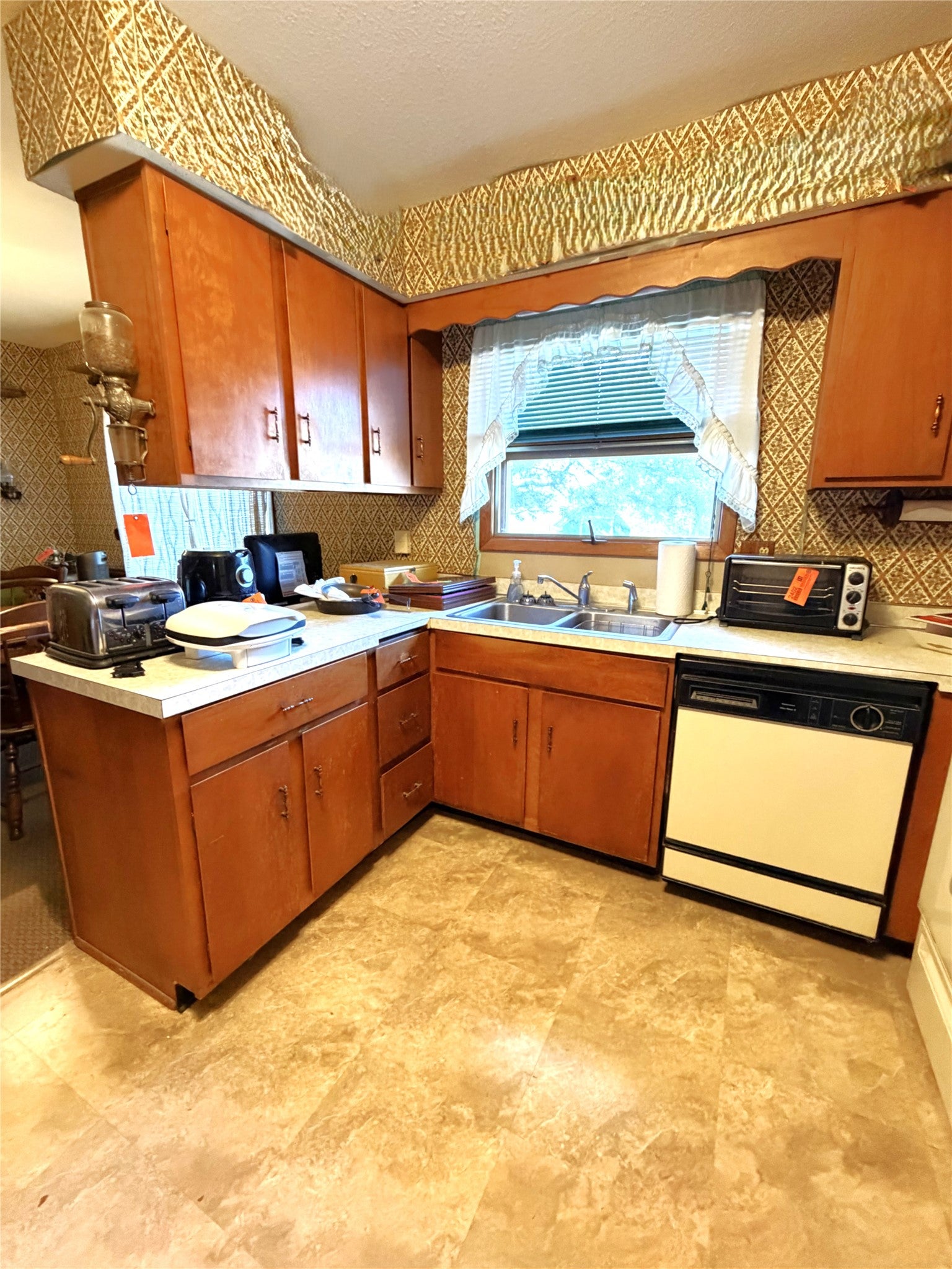 331 4th Street Taylor, WI 54659 - Photo 4 of 30 Gallery Image 4