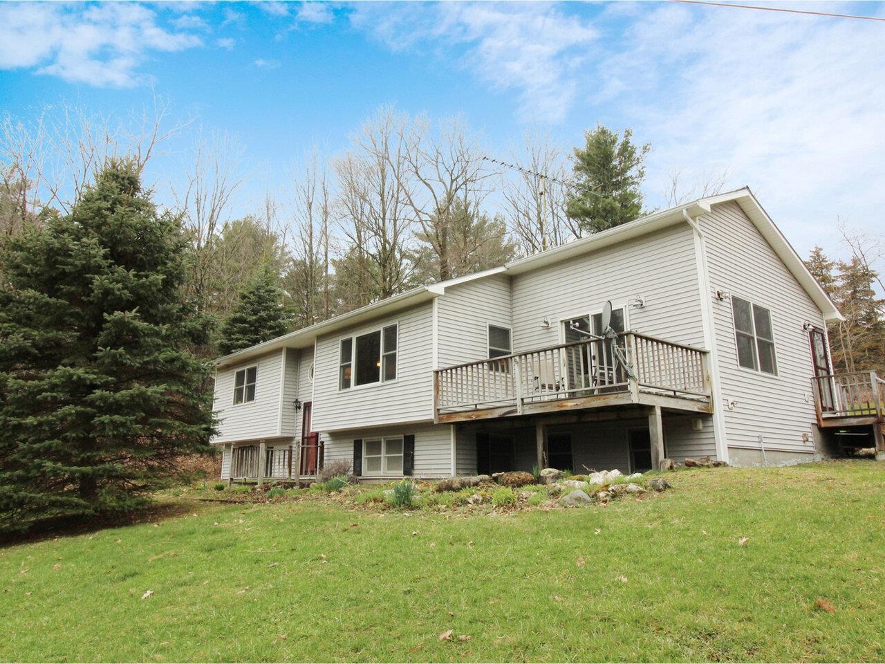 435 Beecher Hill Road Hinesburg, VT 05461 - Photo 1 of 24 Gallery Image 1