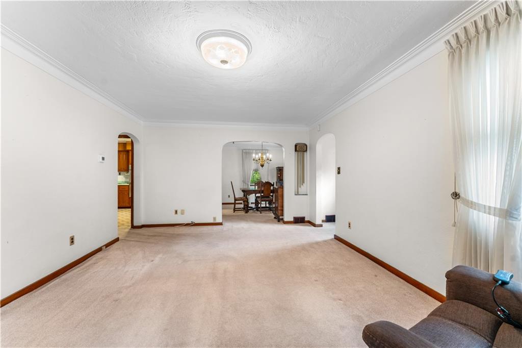 248 Glass Run Road Pittsburgh, PA 15207 - Photo 6 of 38 Gallery Image 6