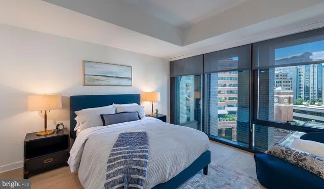 $2,861 | 4710 Elm Street, Unit 31BE0902, Bethesda, MD 20814