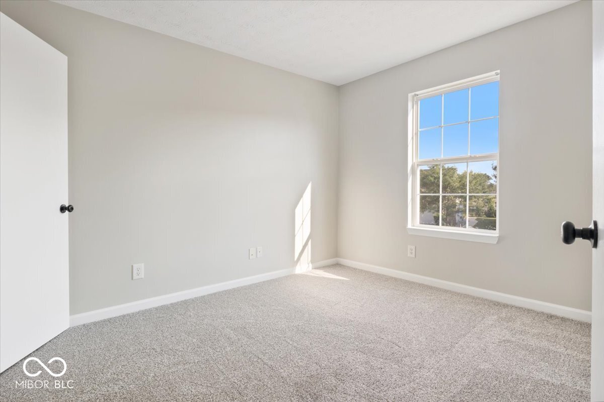 1215 Summer Ridge Lane Brownsburg, IN 46112 - Photo 32 of 42 Gallery Image 32