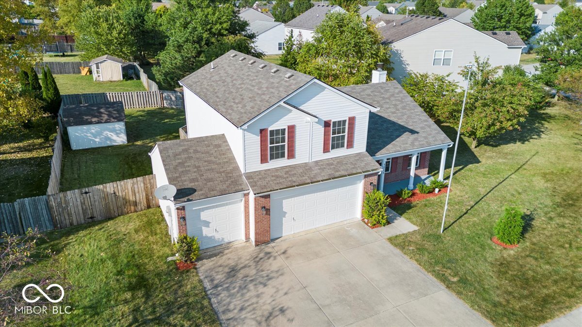 1215 Summer Ridge Lane Brownsburg, IN 46112 - Photo 6 of 42 Gallery Image 6