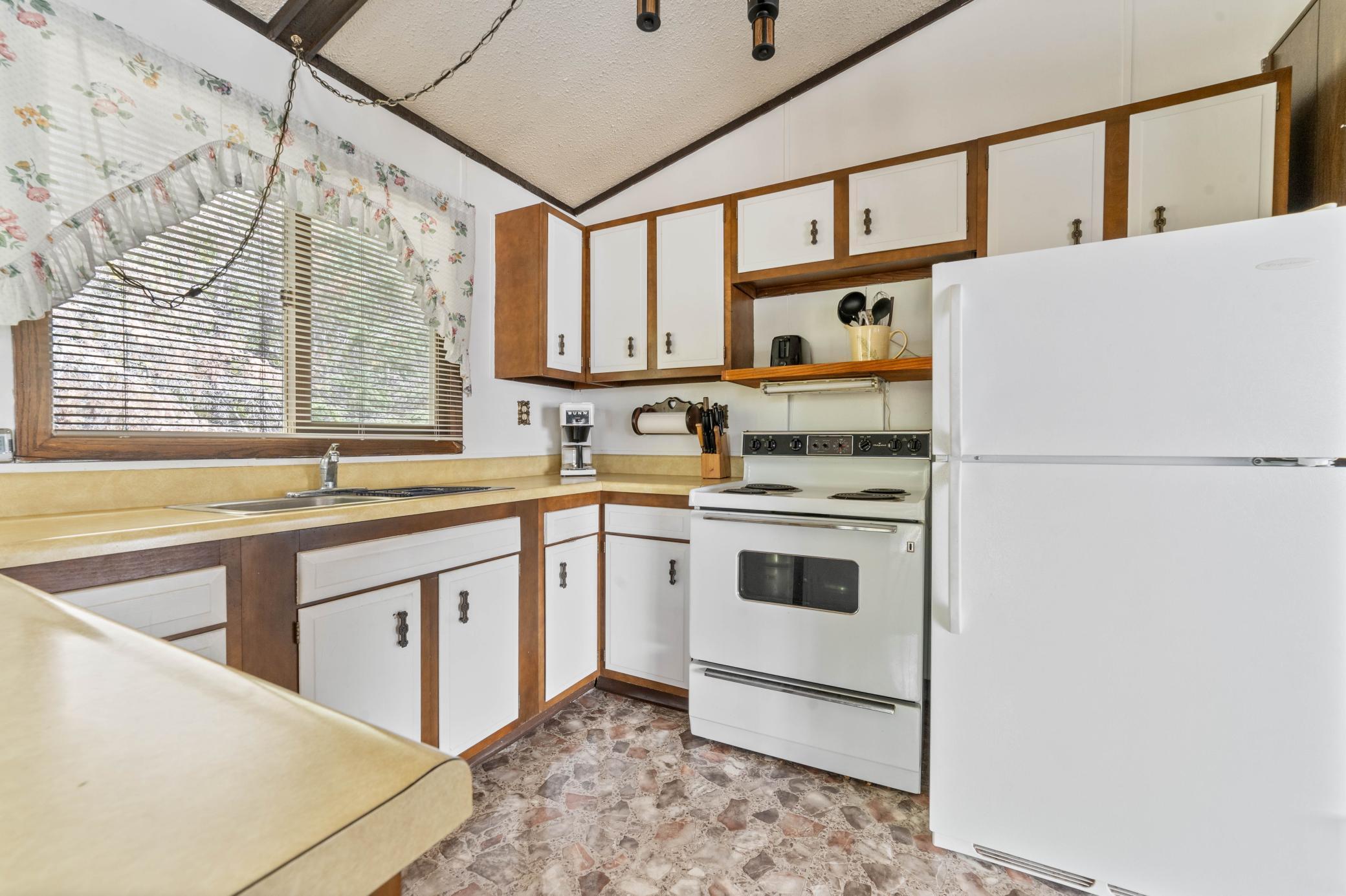 4724 Differding Point Road Gilbert, MN 55734 - Photo 11 of 34 Gallery Image 11