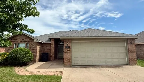 $2,500 | 233 Sugarloaf Avenue, Abilene, TX 79602