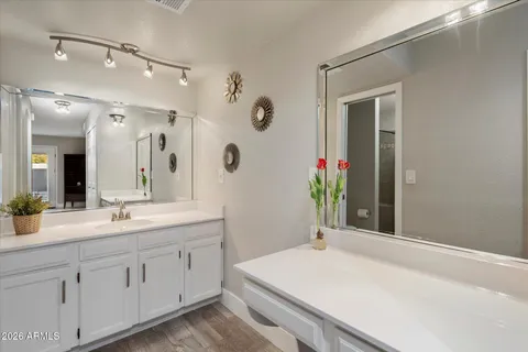 $885,000 | 10245 North 34th Place, Phoenix, AZ 85028