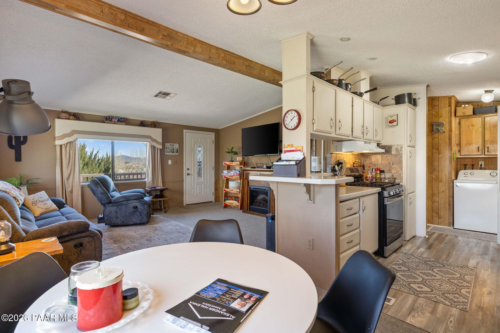 10194 East Durham Road Dewey, AZ 86327 - Photo 14 of 47 Dining Room