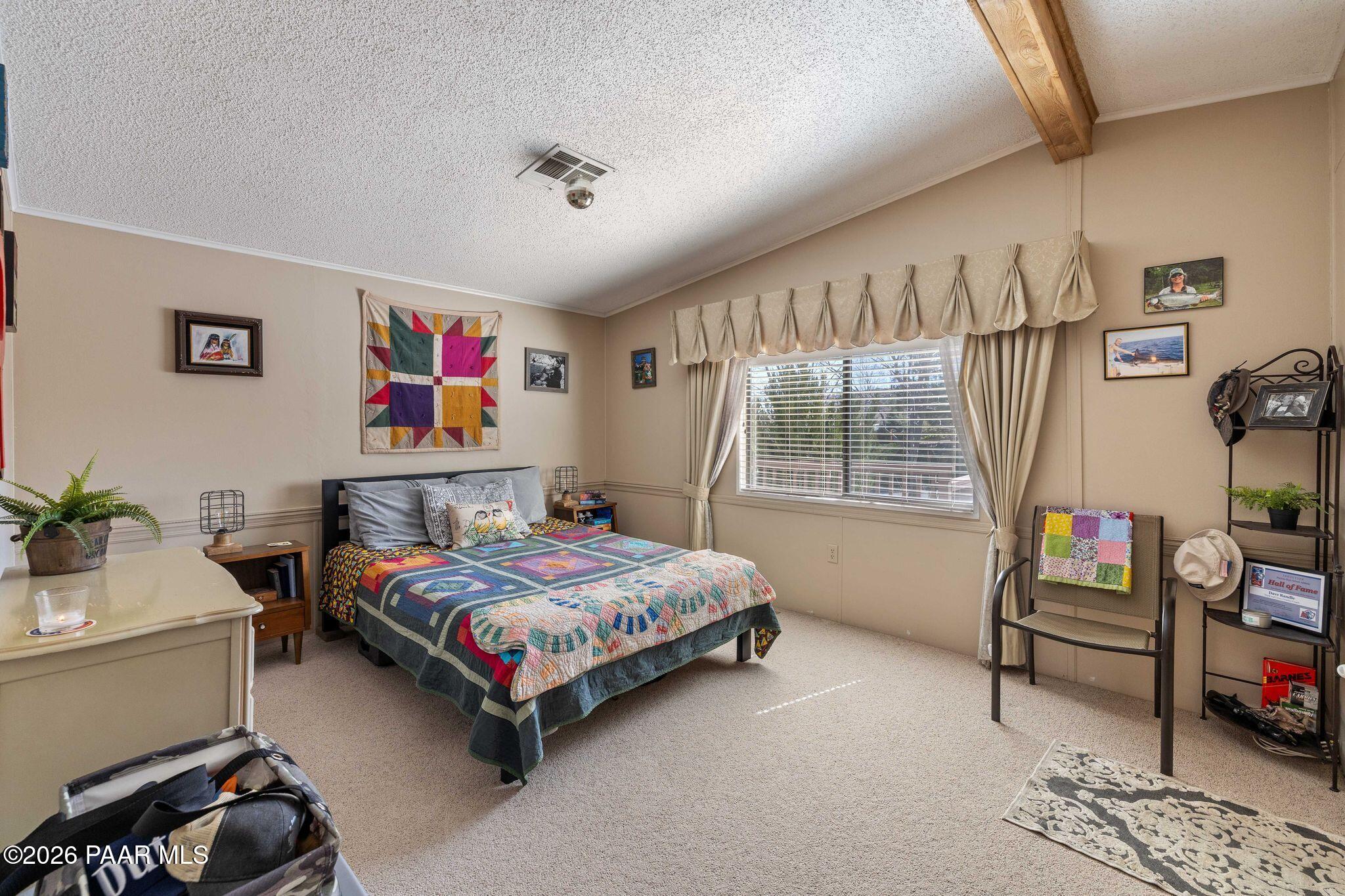 10194 East Durham Road Dewey, AZ 86327 - Photo 19 of 47 Primary Bedroom