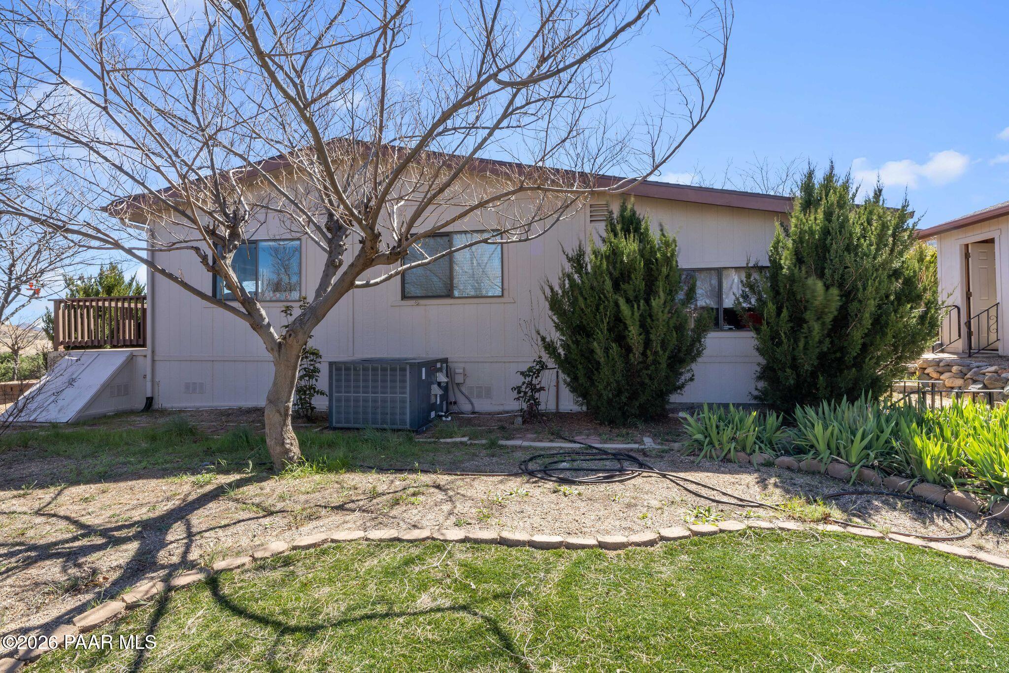 10194 East Durham Road Dewey, AZ 86327 - Photo 35 of 47 Backyard