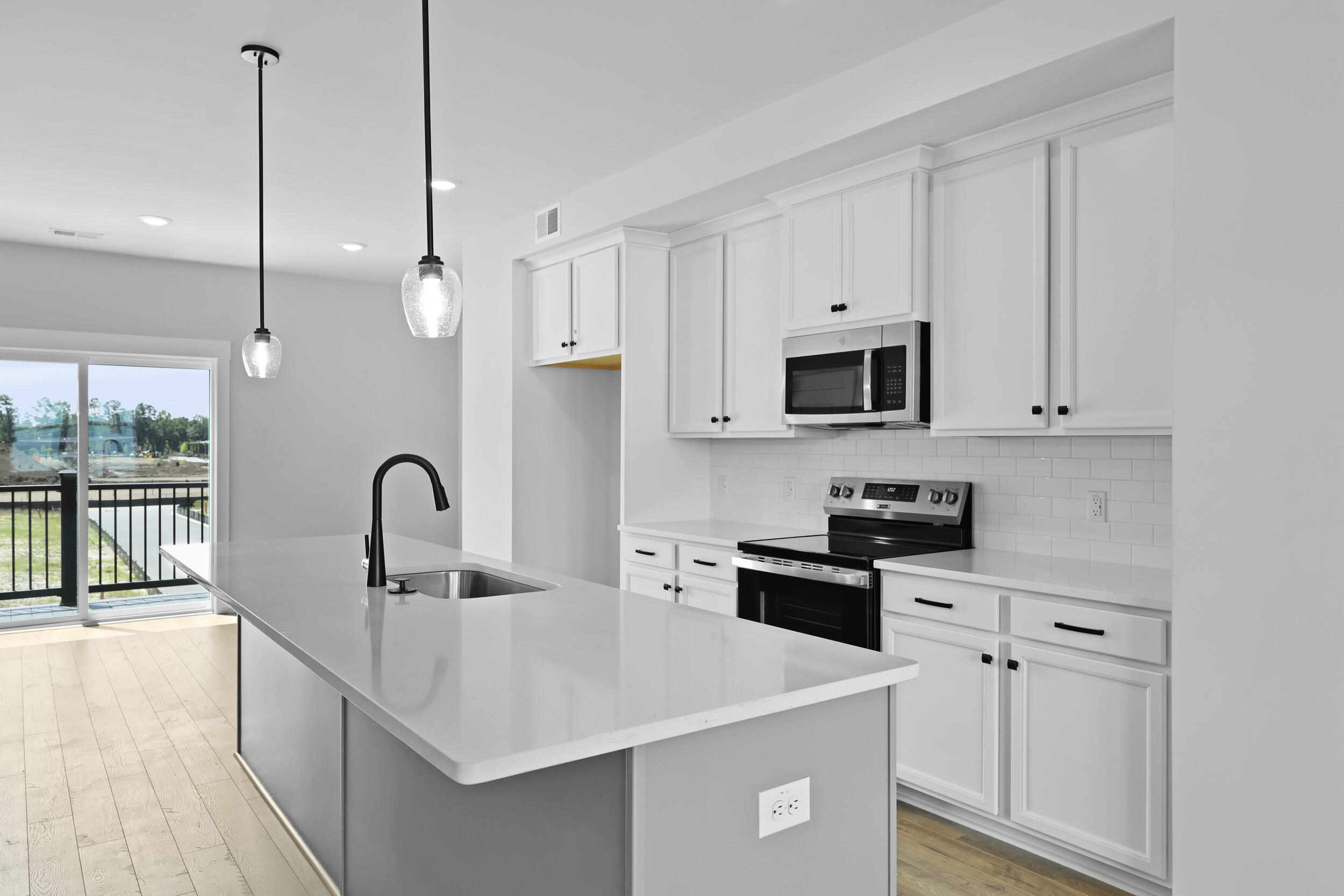 602 Scholar Way Summerville, SC 29486 - Photo 21 of 92 Kitchen