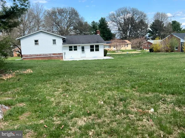 $362,500 | 19119 Woodhaven Drive, Hagerstown, MD 21742