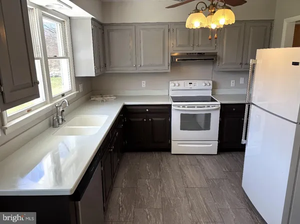 $362,500 | 19119 Woodhaven Drive, Hagerstown, MD 21742