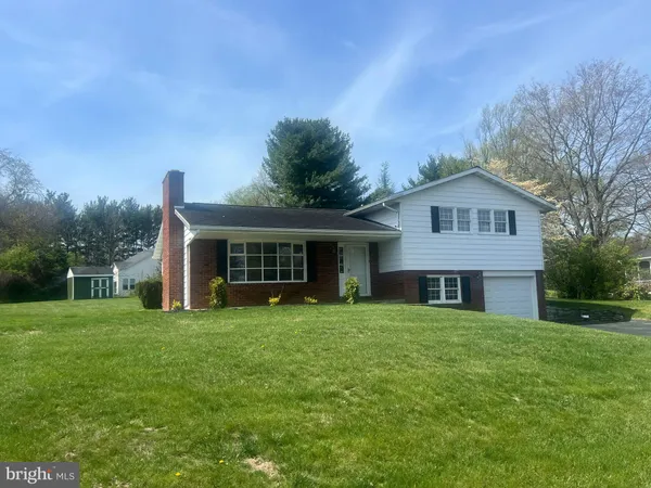 $362,500 | 19119 Woodhaven Drive, Hagerstown, MD 21742